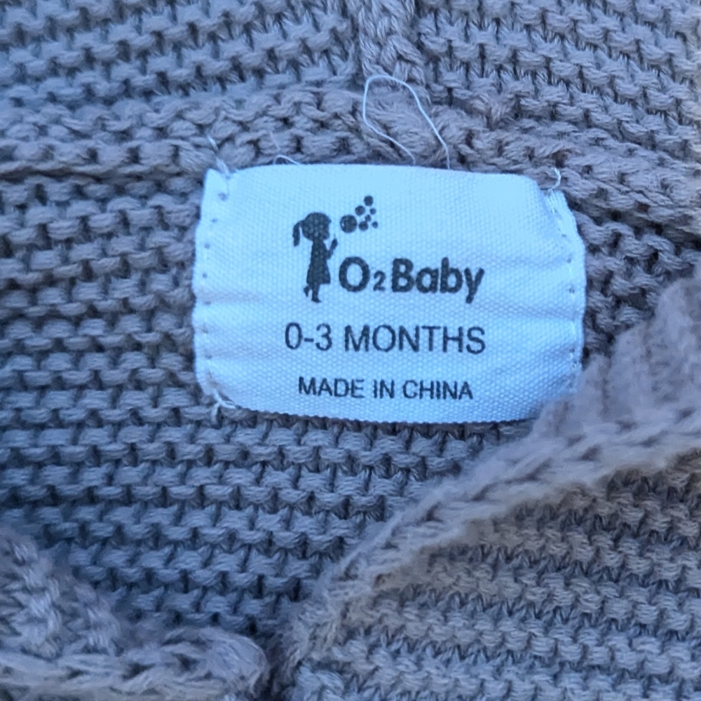 O2 Baby Knit Cardigan With 3 Button Closure - Picture 2 of 5